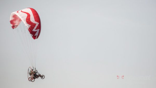 tandem na motoparalotni